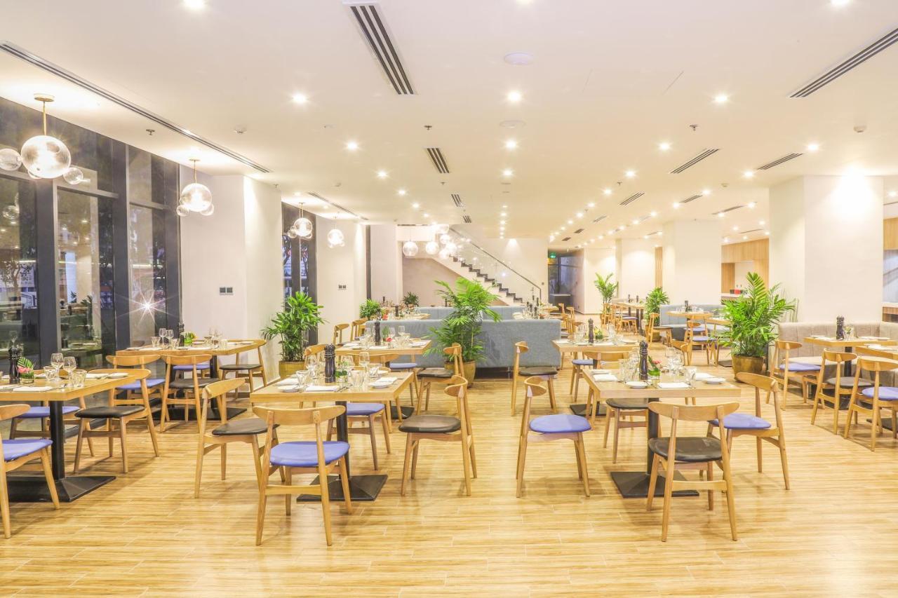 Carinae Danang Hotel エクステリア 写真