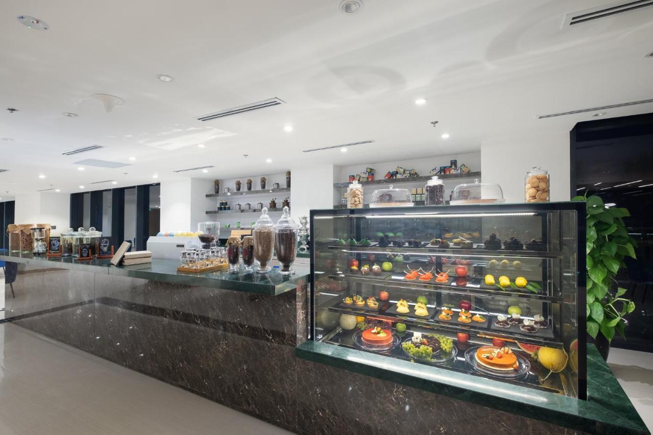 Carinae Danang Hotel エクステリア 写真